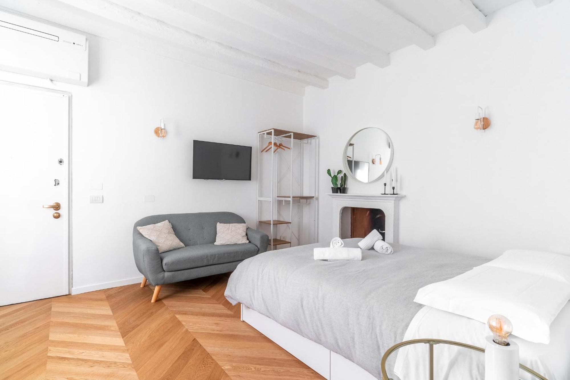 Milan Stay - Alzaia Naviglio Grande Exterior photo